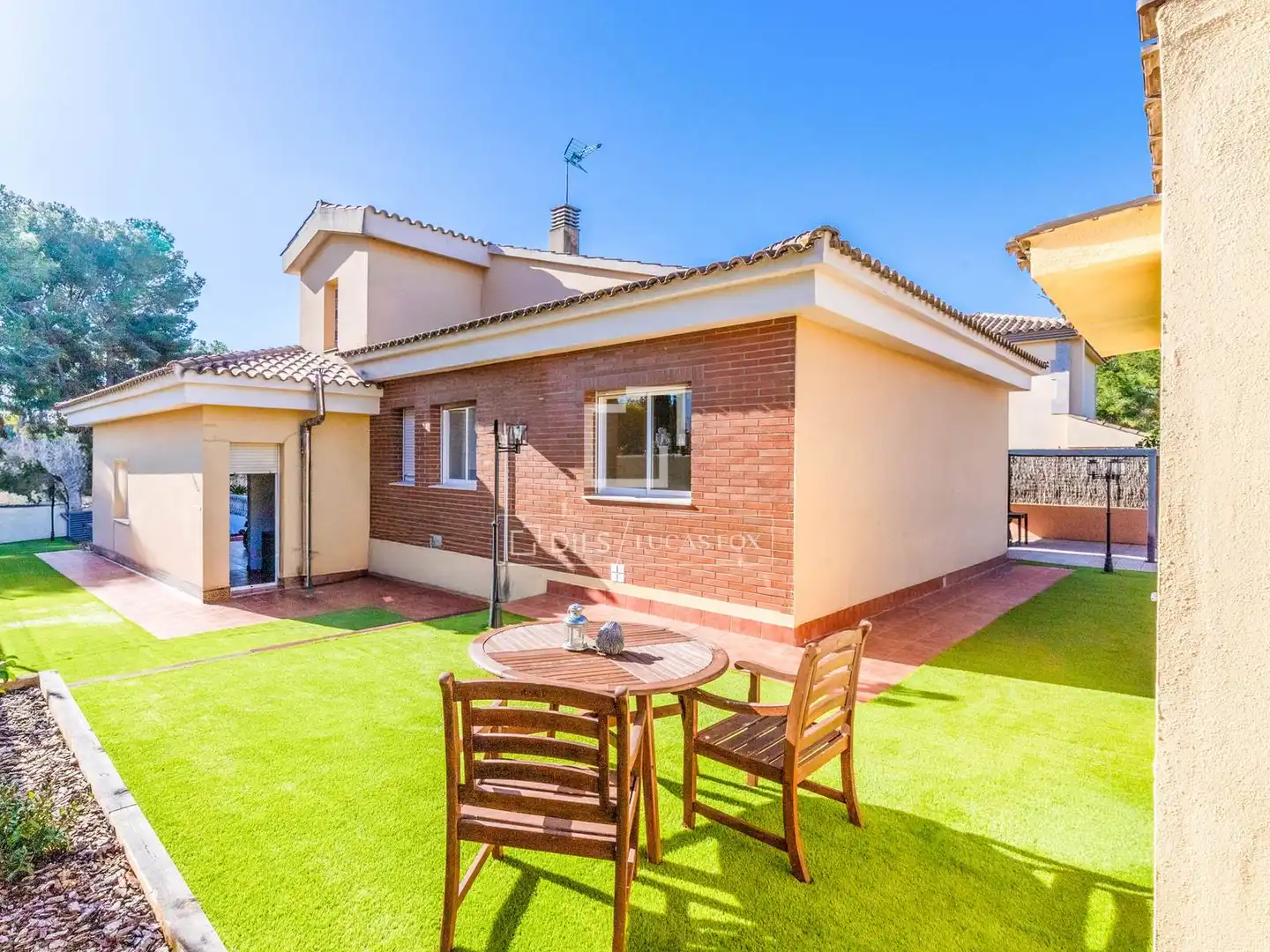 Vista exterior de Casa o chalet en venta en Sant Pere de Ribes con Aire acondicionado, Calefacción y Jardín privado
