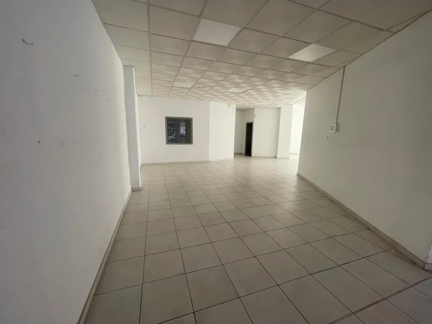 Business premises to rent in Avenida de los Ángeles 12, imagen 4