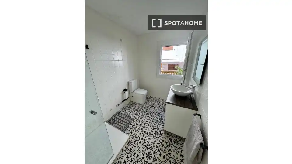 Baño de Piso de alquiler en Oliva Playa