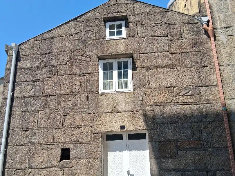 Vista exterior de Local de lloguer en Poio