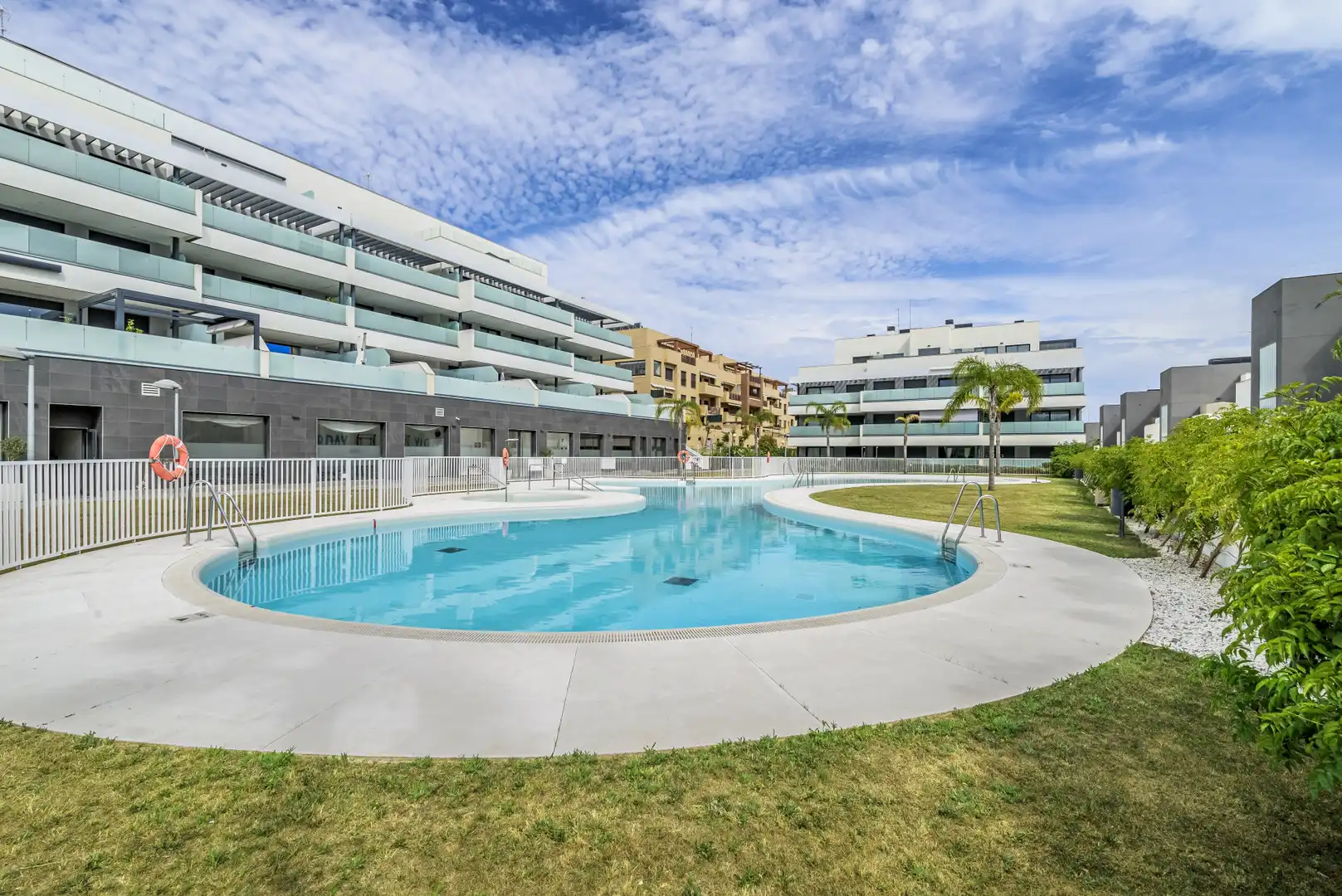 Piscina de Ático en venta en Mijas con Aire acondicionado, Terraza y Piscina