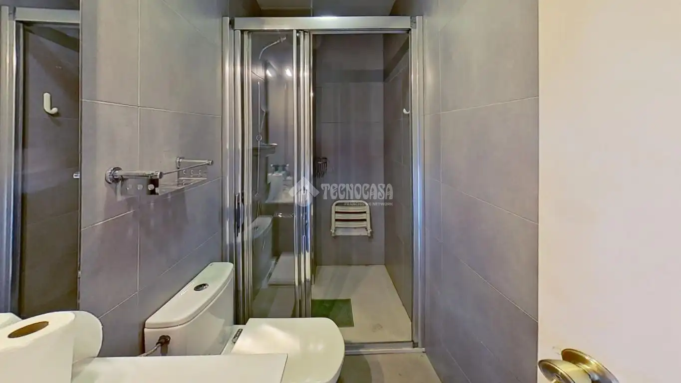 Baño de Piso en venta en Manresa con Calefacción y Terraza