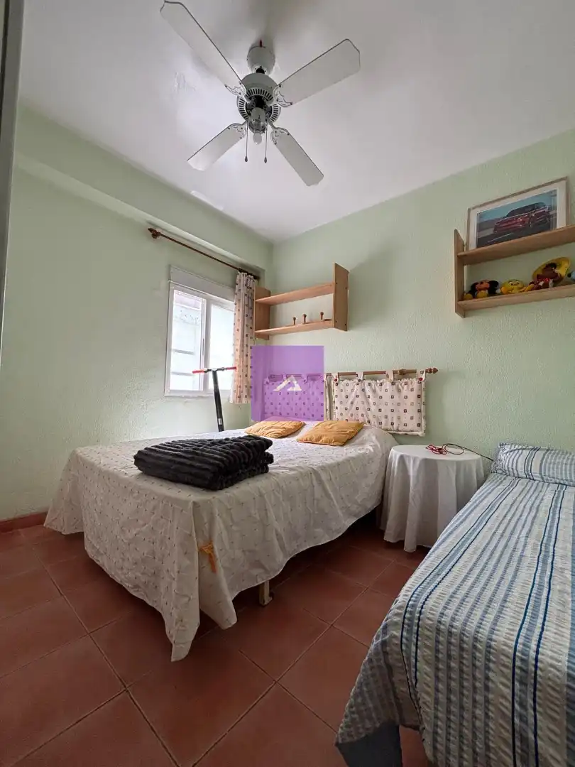 Dormitori de Apartament en venda en Sueca amb Aire condicionat, Terrassa i Moblat