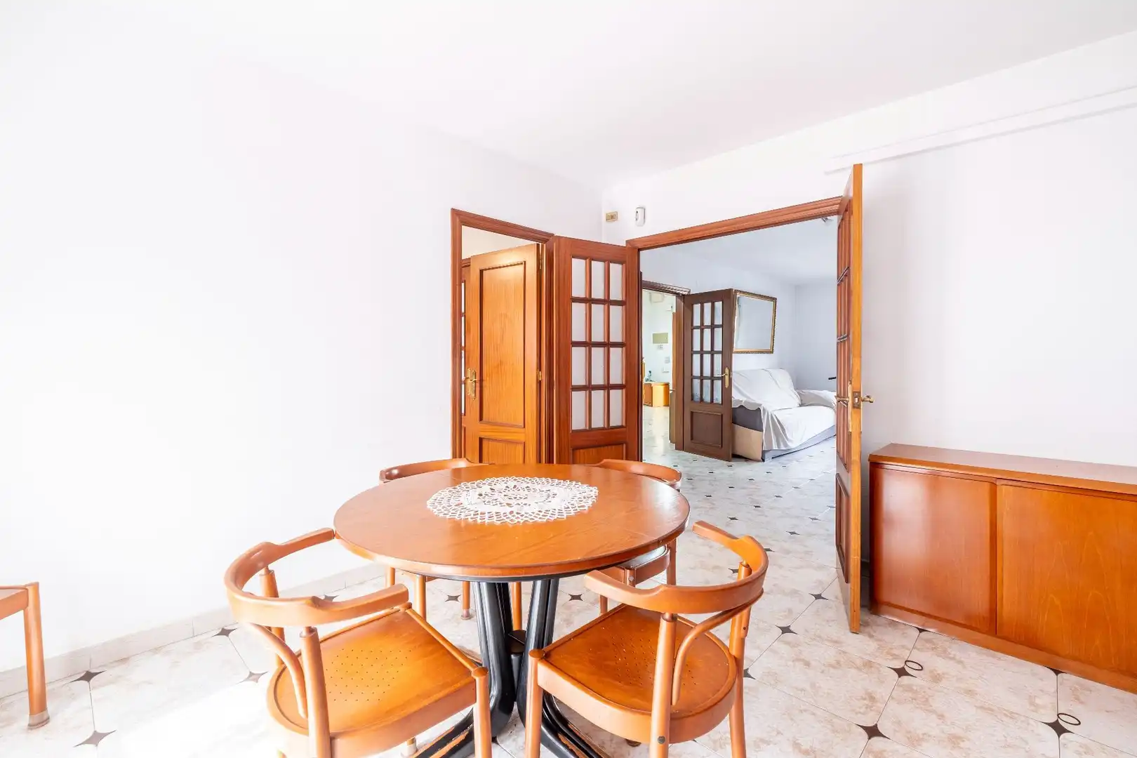 Detached homes for sale in Sector Est