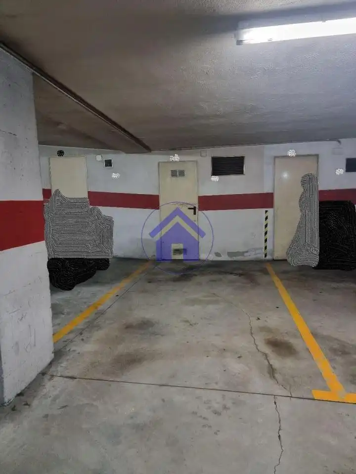 Parkplatz von Wohnungen zur Miete in Vigo  mit Heizung, Parkett und Abstellraum
