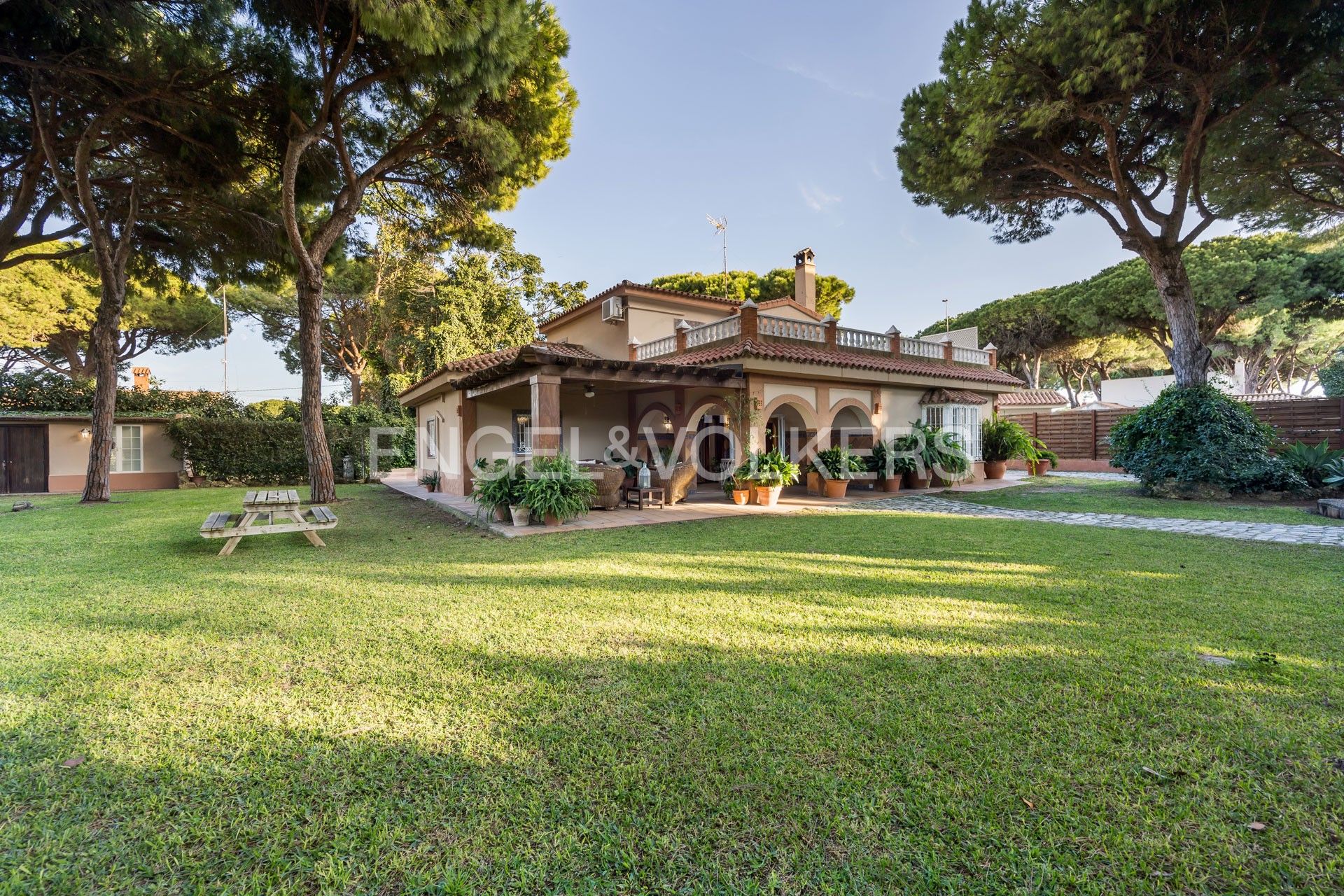 Garden of House or chalet for sale in Chiclana de la Frontera  with Air Conditioner, Heating and Private garden