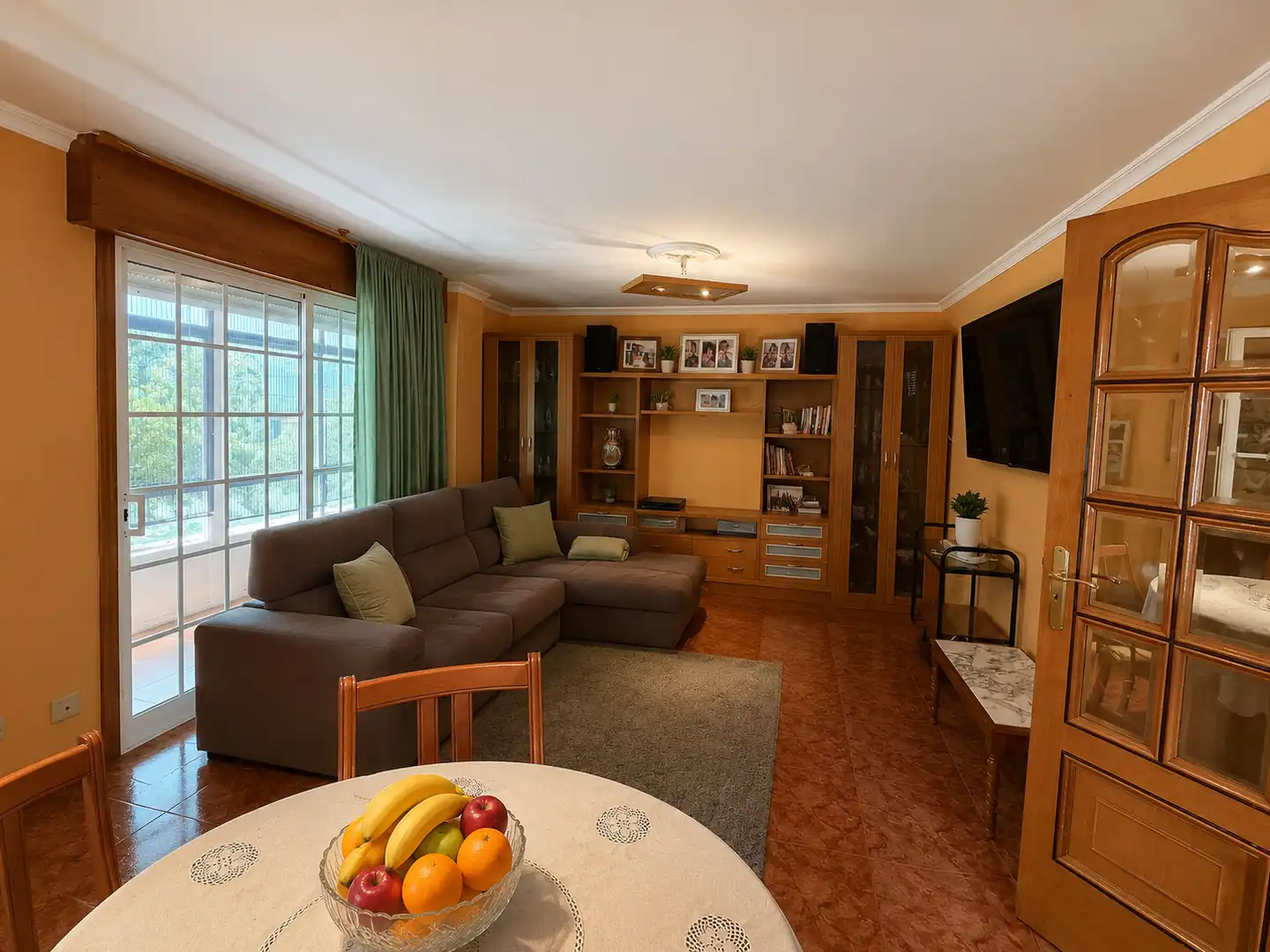 Sala d'estar de Casa o xalet en venda en A Cañiza   amb Calefacció, Jardí privat i Parquet