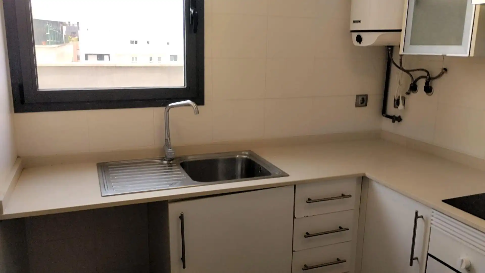 Cuina de Àtic de lloguer en Paiporta amb Aire condicionat, Calefacció i Parquet