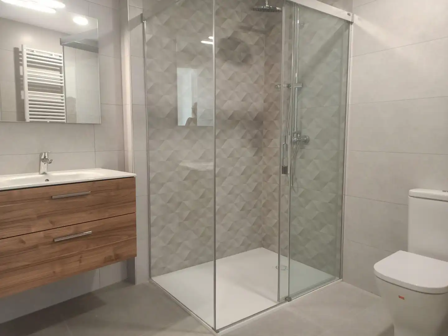 Bany de Pis de lloguer en Mollet del Vallès amb Aire condicionat, Calefacció i Parquet
