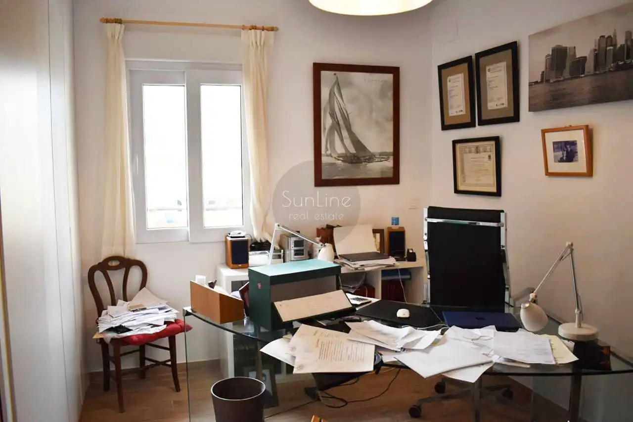 Wohnung zum Verkauf in Gandia mit Klimaanlage, Terrasse und Möbliert