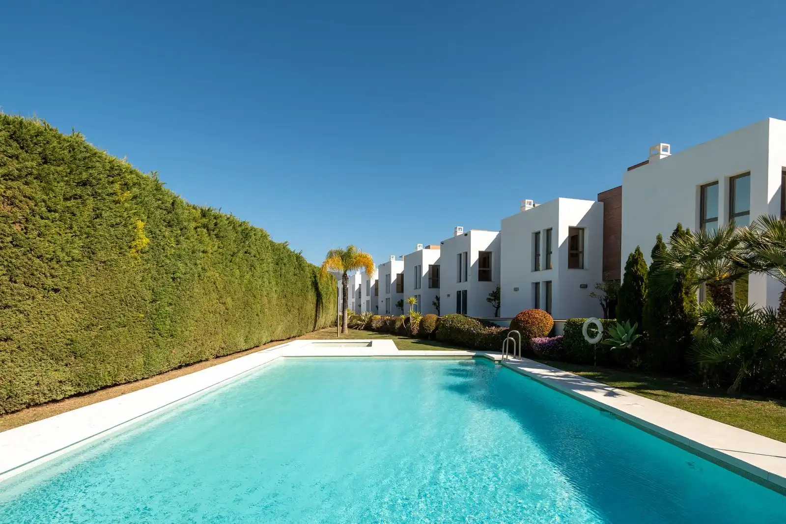 Habitatge amb piscina en venda a Calle Islas Azores 16, imagen 5