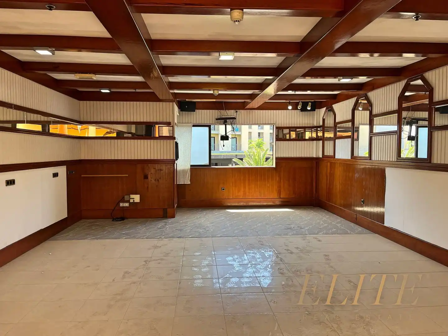 Local en venta en San Bartolomé de Tirajana