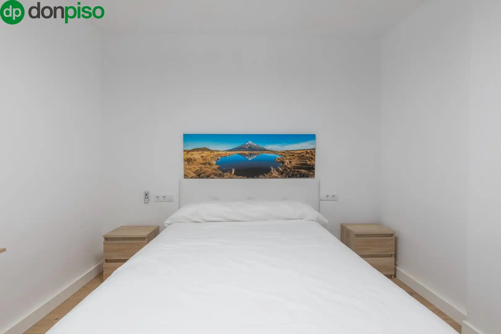 Bedroom of Flat for sale in Granada  with Furnished