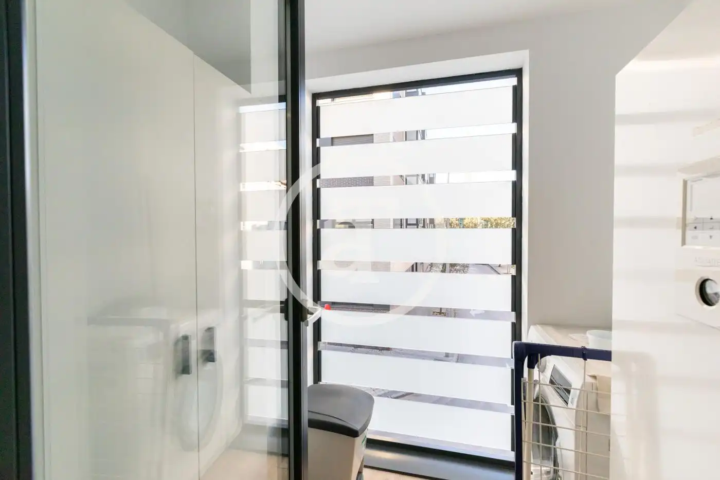 Flat for rent in Madrid  with Air Conditioner, Heating and Furnished