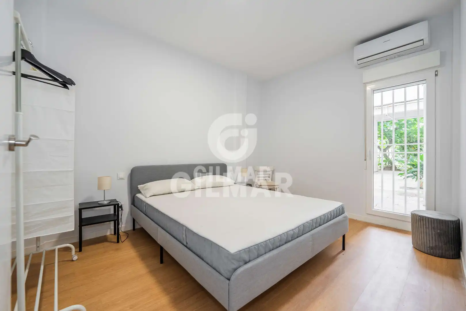 Dormitori de Apartament en venda en Madrid amb Calefacció