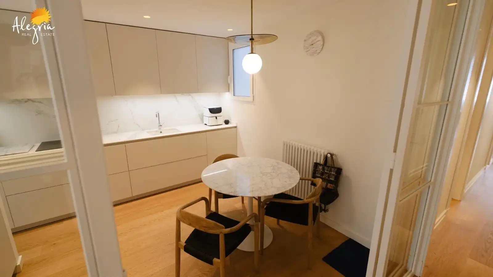 Cuina de Apartament en venda en Valencia amb Aire condicionat, Calefacció i Parquet