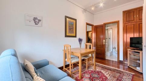 Foto 3 de Piso en venta en Zabalburu, Bizkaia