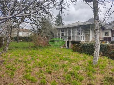 Casa amb balcó en venda a San Cristovo de Cea