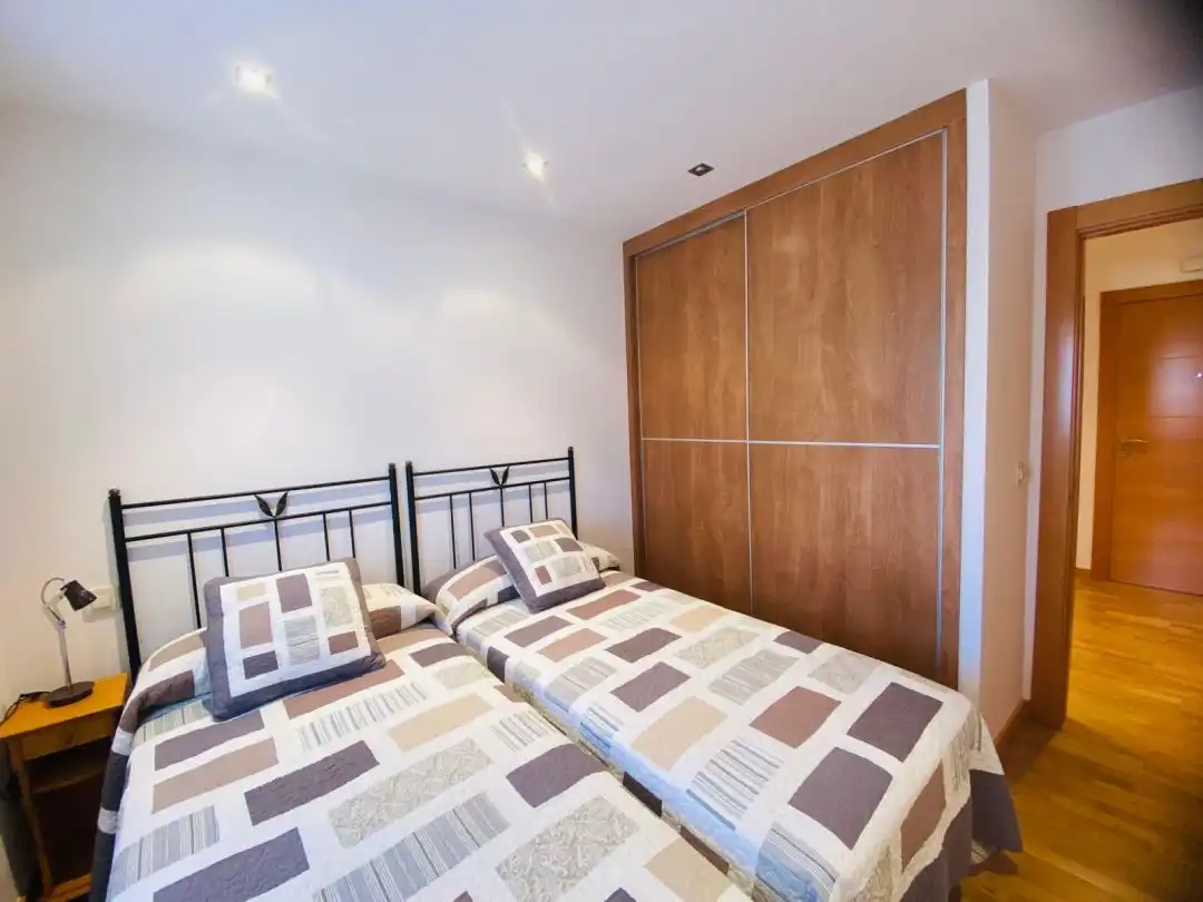 Habitación de Piso en venta en Ezcaray con Calefacción, Jardín privado y Terraza