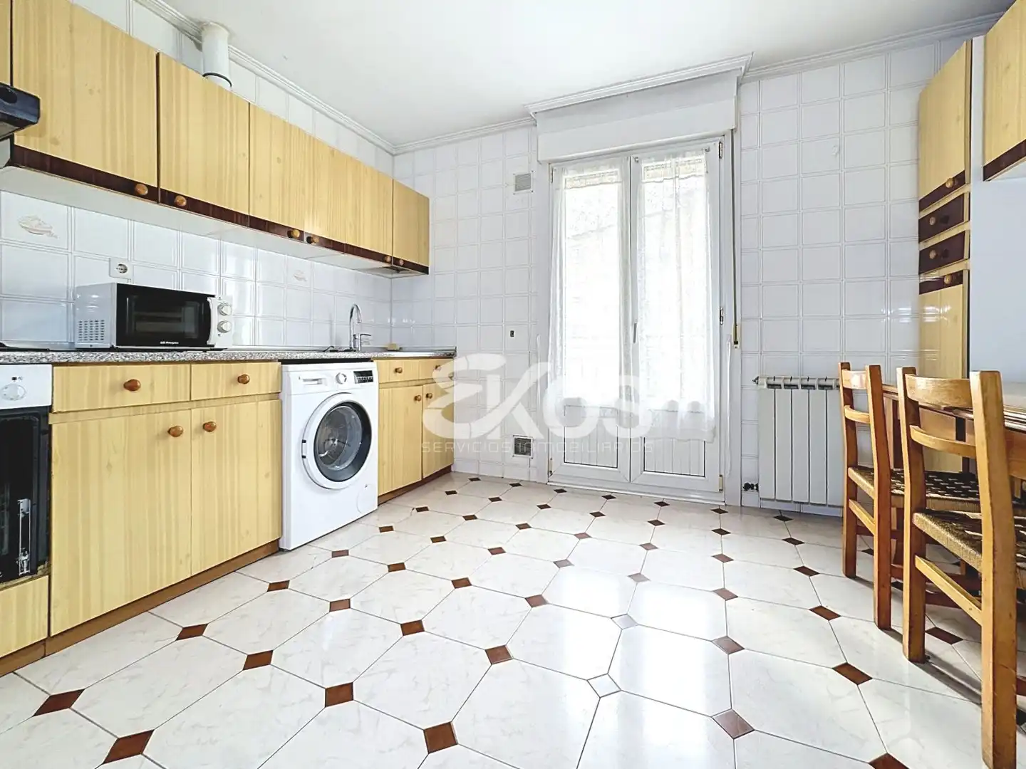 Kitchen of Flat for sale in Arrasate / Mondragón  with Heating and Balcony