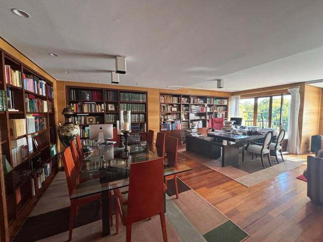 Piso en Venta en Calle Conde de Toreno en Parque San Francisco - Uría