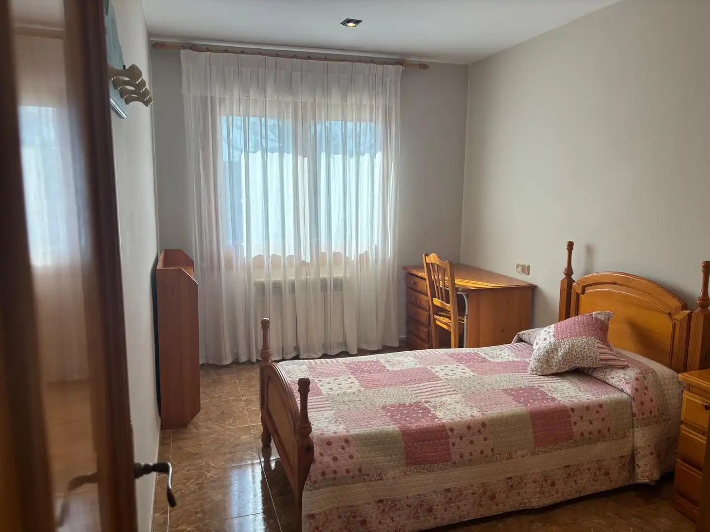 Habitación de Casa o chalet en venta en Deltebre con Aire acondicionado, Calefacción y Jardín privado