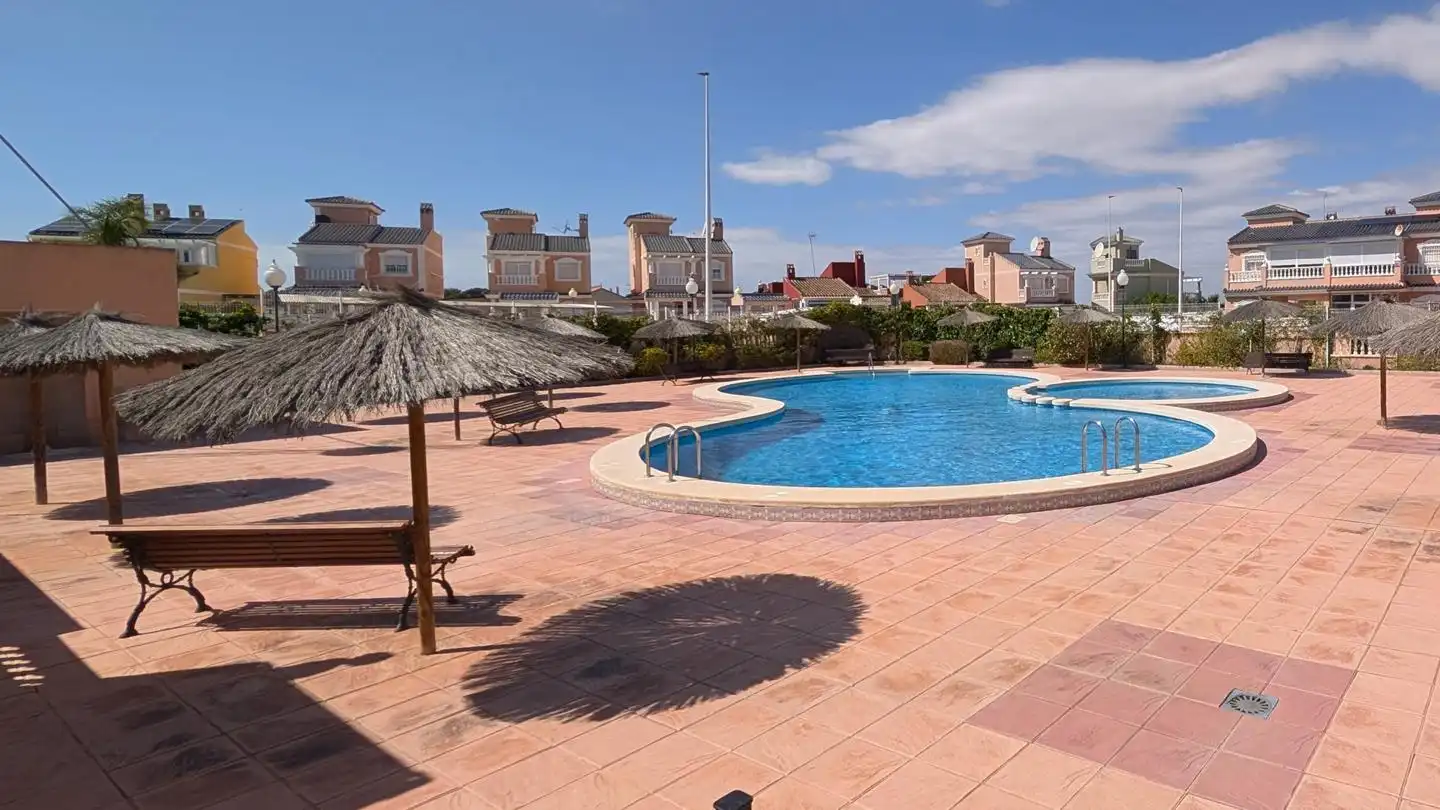 Piscina de Casa adosada en venta en Santa Pola con Aire acondicionado, Jardín privado y Terraza