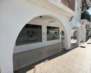 Vista exterior de Local de lloguer en Benalmádena