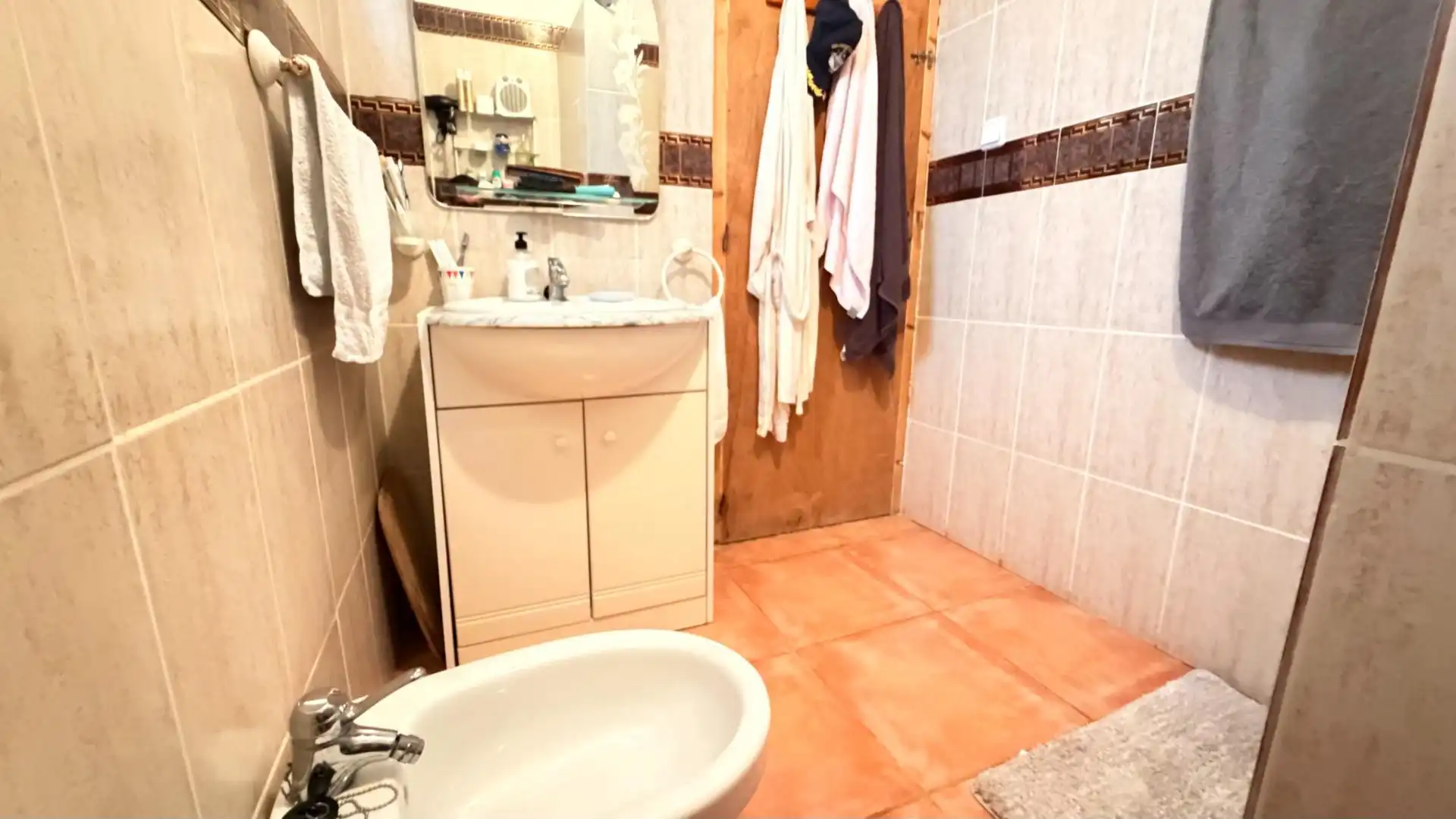 Bathroom of Houses for sale in Elche / Elx  with Heating, Private garden and Storage room