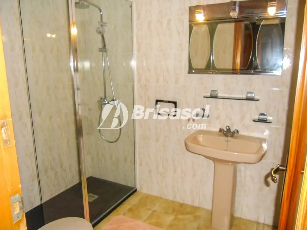 Bany de Apartament en venda en Salou amb Terrassa, Traster i Moblat