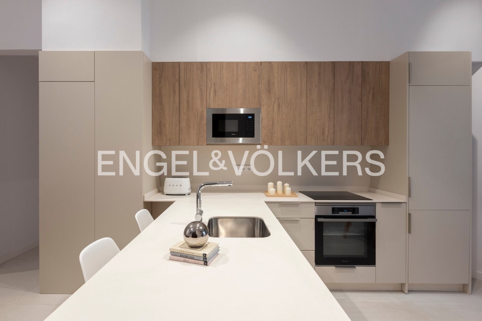 Küche von Wohnungen zum verkauf in  Barcelona Capital mit Klimaanlage, Heizung und Parkett