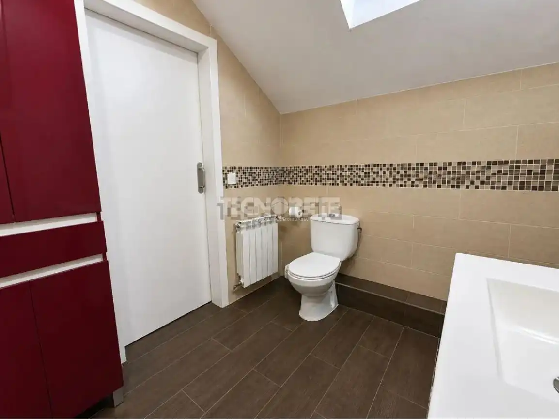 Bathroom of Flat for sale in Valdemoro  with Terrace