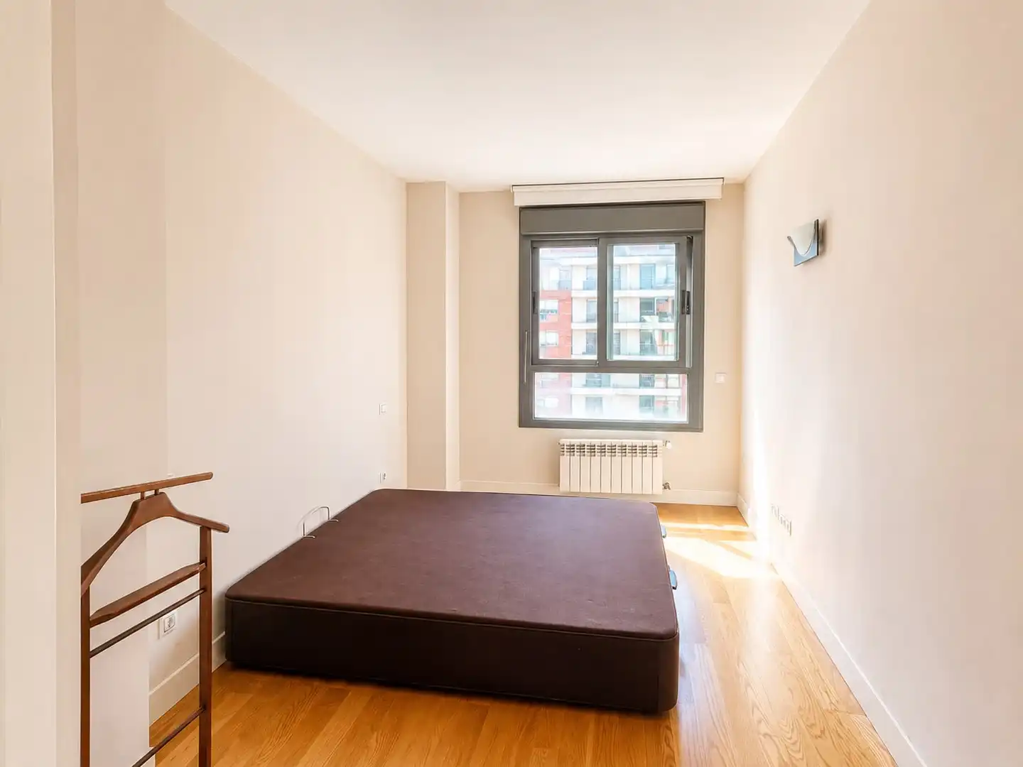 Bedroom of Flat for sale in Madrid  with Air Conditioner, Private garden and Storage room