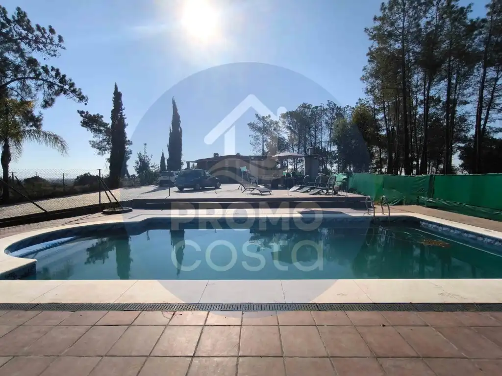 Swimming pool of Country homes for sale in Gibraleón, Huelva
