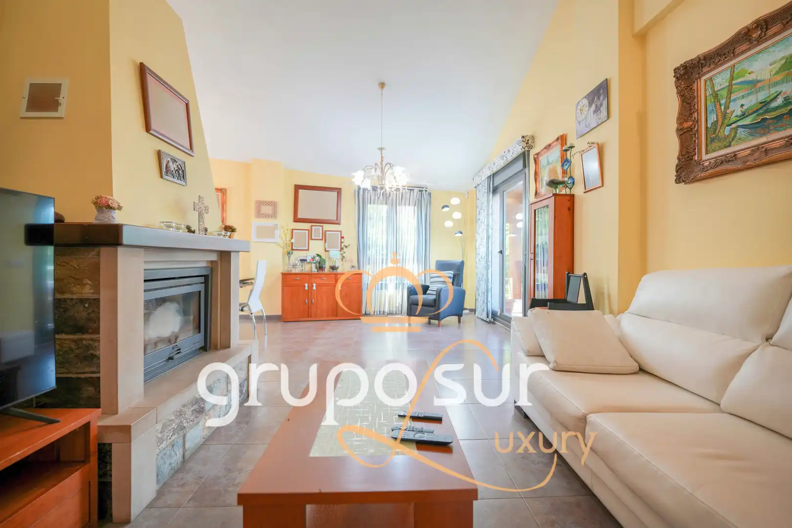Sala de estar de Casa o chalet en venta en Aldeamayor de San Martín con Calefacción, Jardín privado y Terraza
