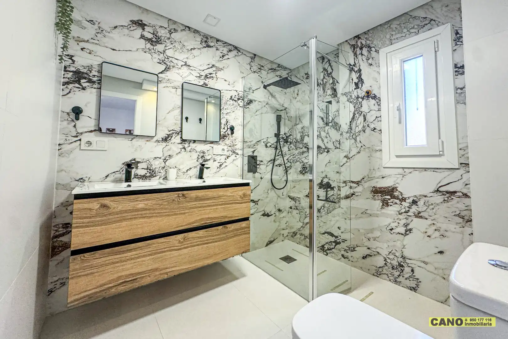 Bathroom of Flat for sale in Roquetas de Mar  with Air Conditioner, Heating and Terrace