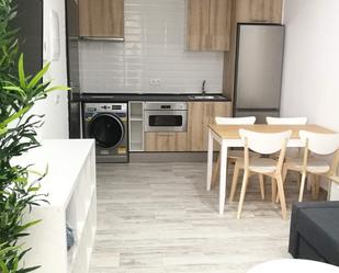 Kitchen of Flat to rent in  Madrid Capital  with Air Conditioner, Heating and Furnished