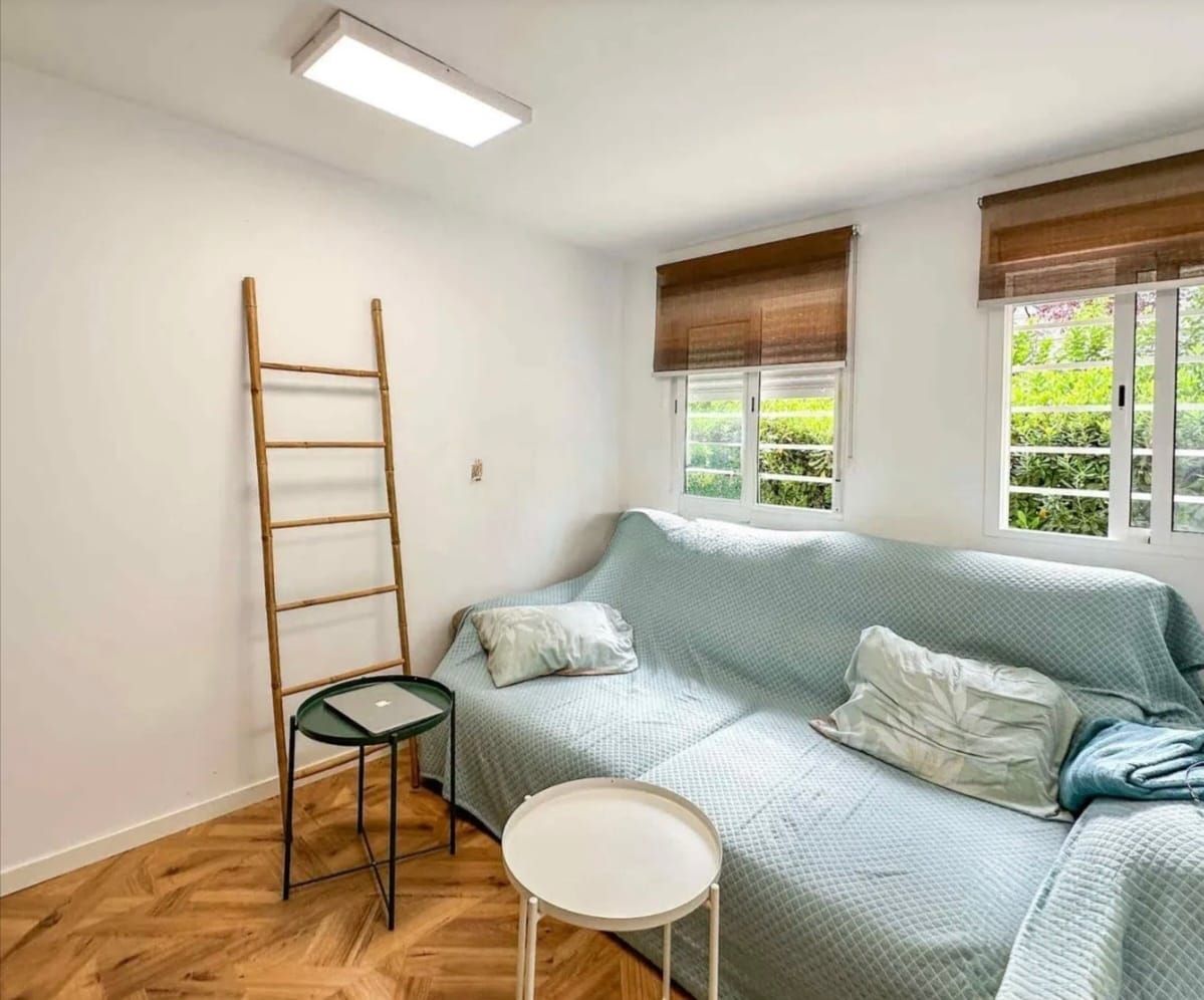 Bedroom of Flat for sale in  Madrid Capital  with Heating