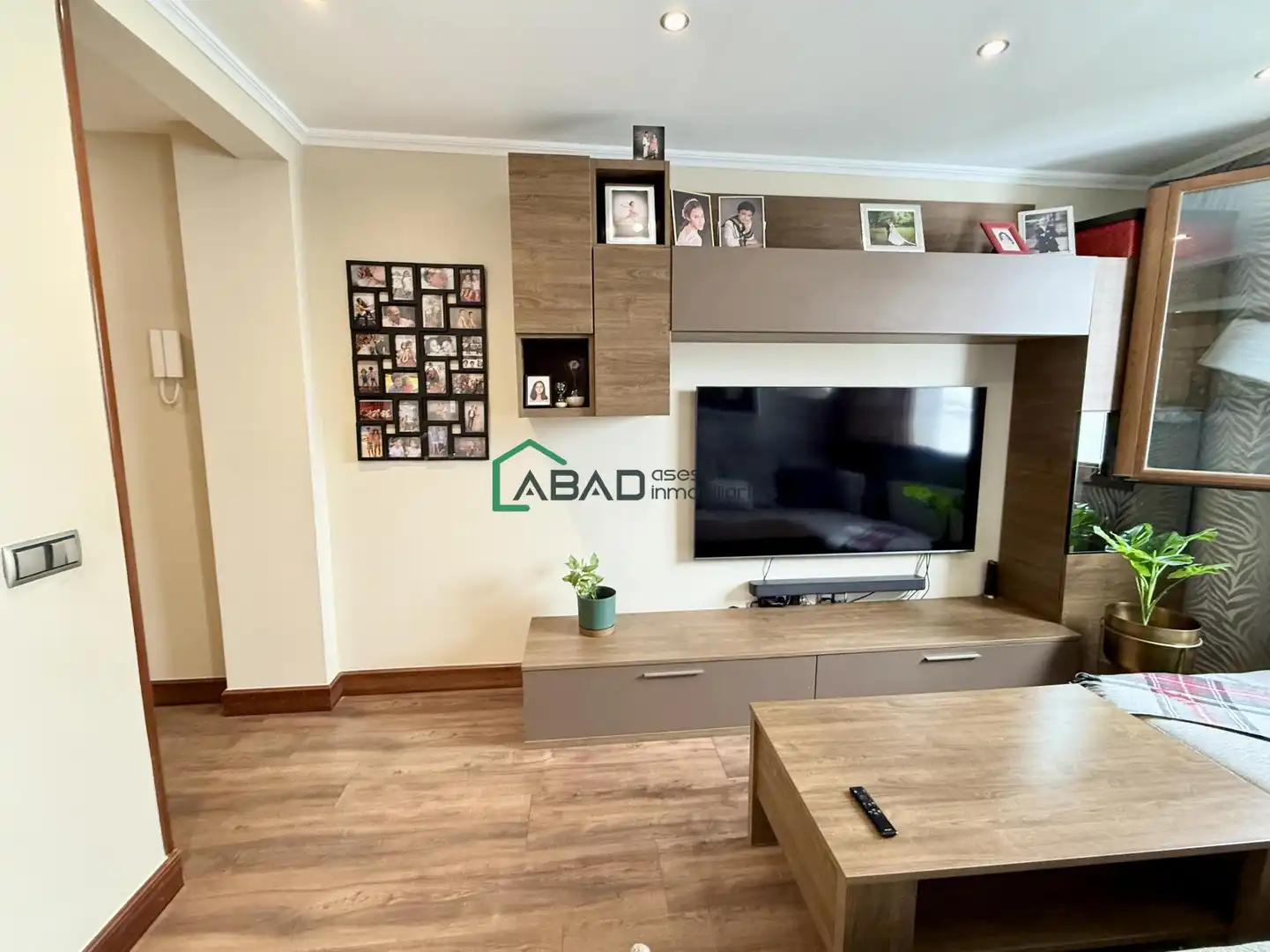 Sala de estar de Piso en venta en Bilbao  con Calefacción y Amueblado