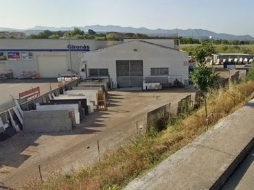 Nave industrial en venta en Móra la Nova