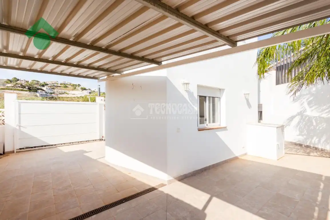 Terrace of Detached homes for sale in Almuñécar  with Furnished