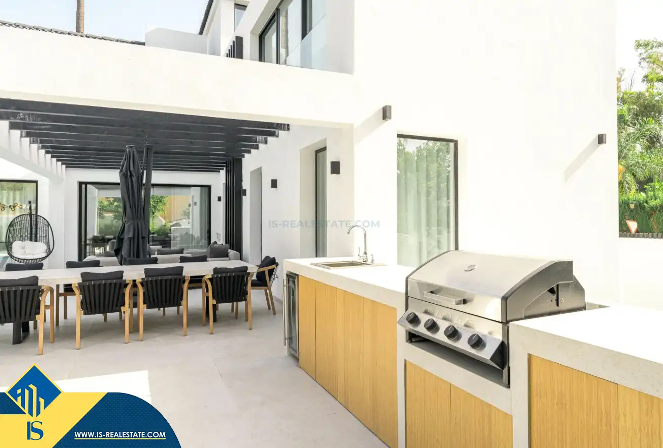 Villa con piscina in vendita a Nueva Andalucía, imagen 9