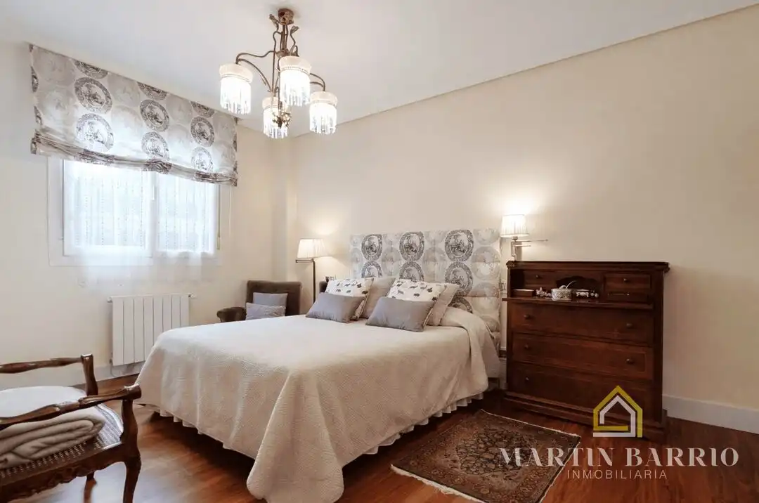 Habitación de Piso en venta en Getxo  con Aire acondicionado, Calefacción y Jardín privado