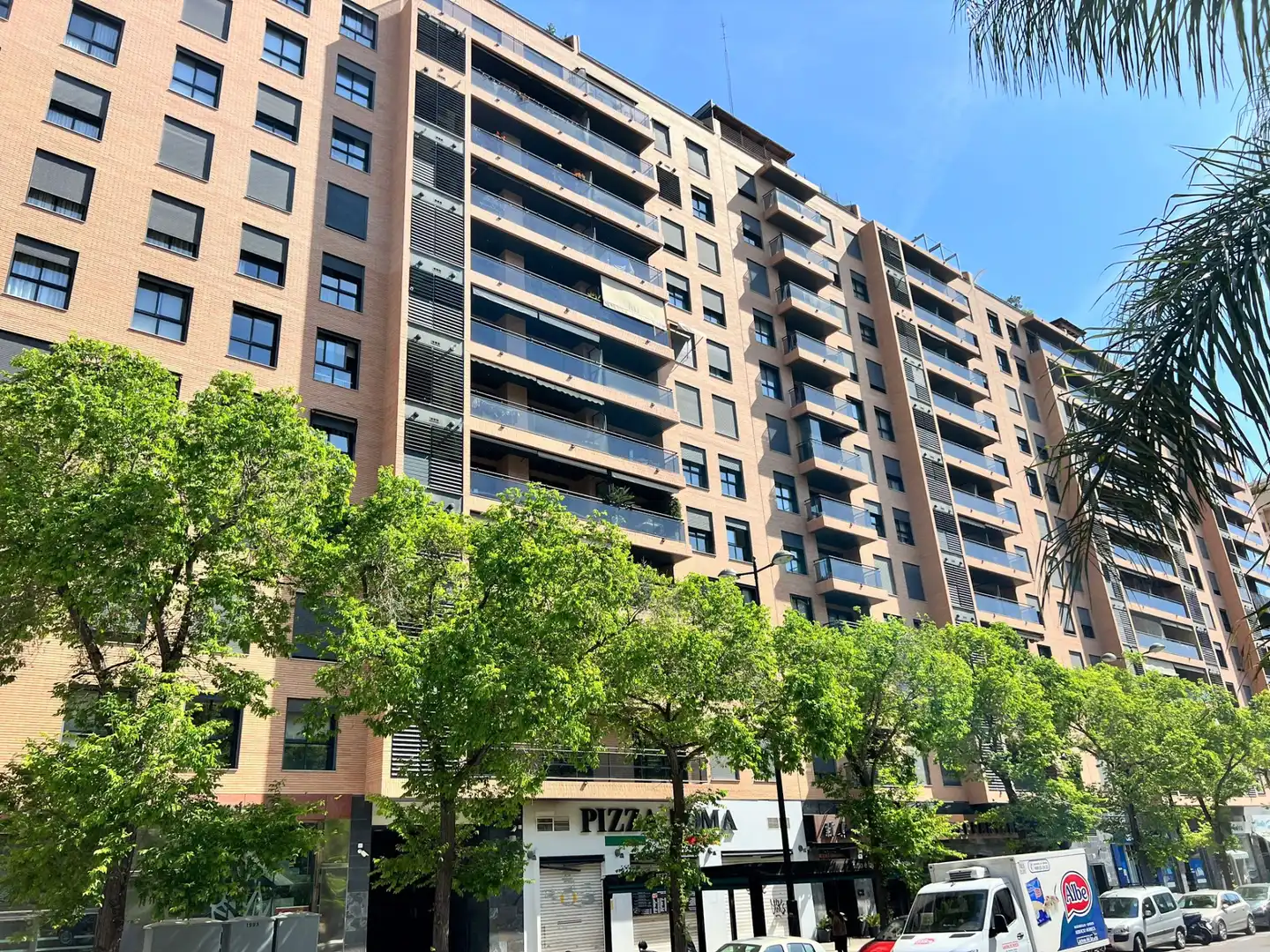 Exterior view of Flat for rent in Valencia  with Air Conditioner, Oven and Washing machine
