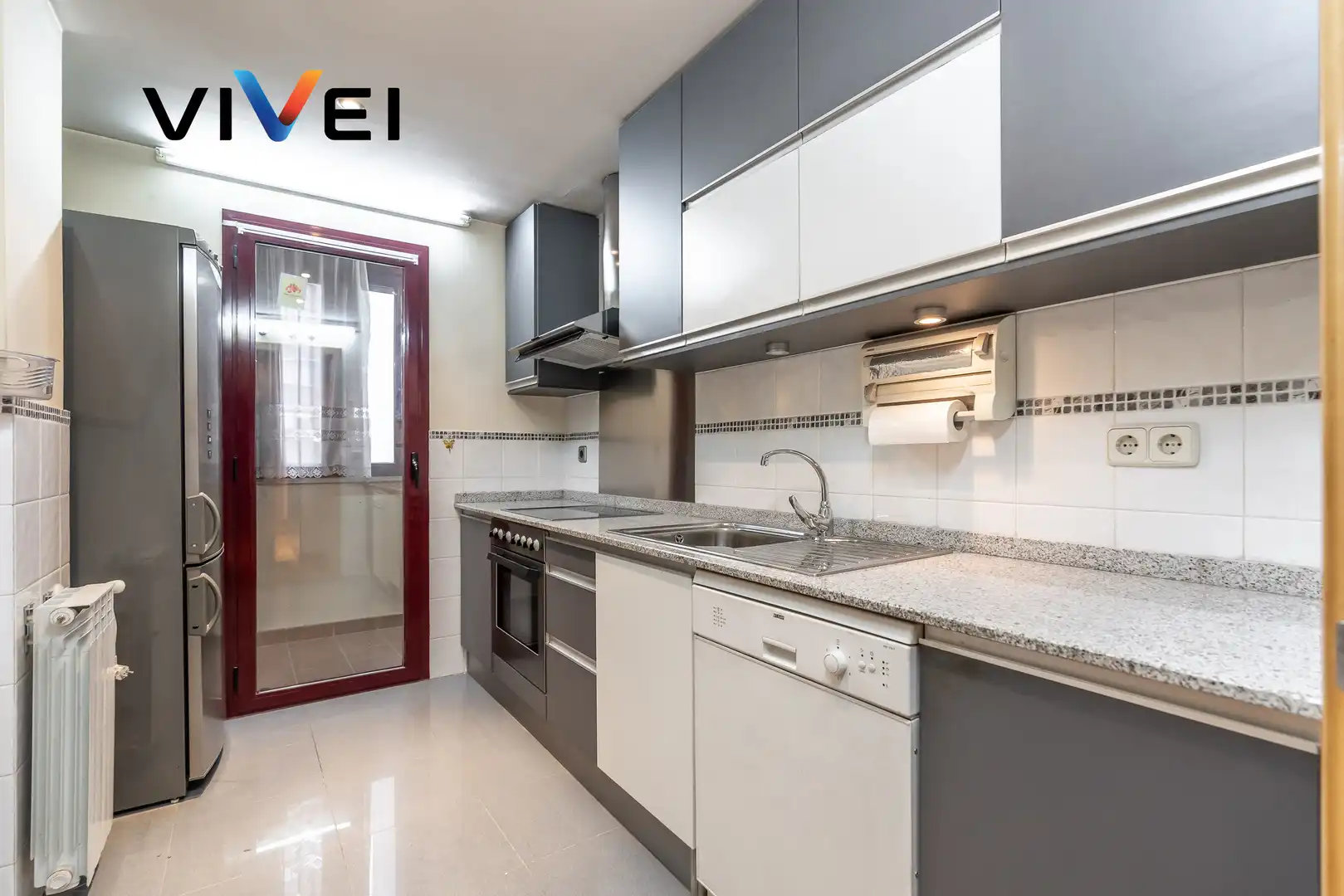 Kitchen of Flat for sale in Madrid  with Heating, Terrace and Storage room