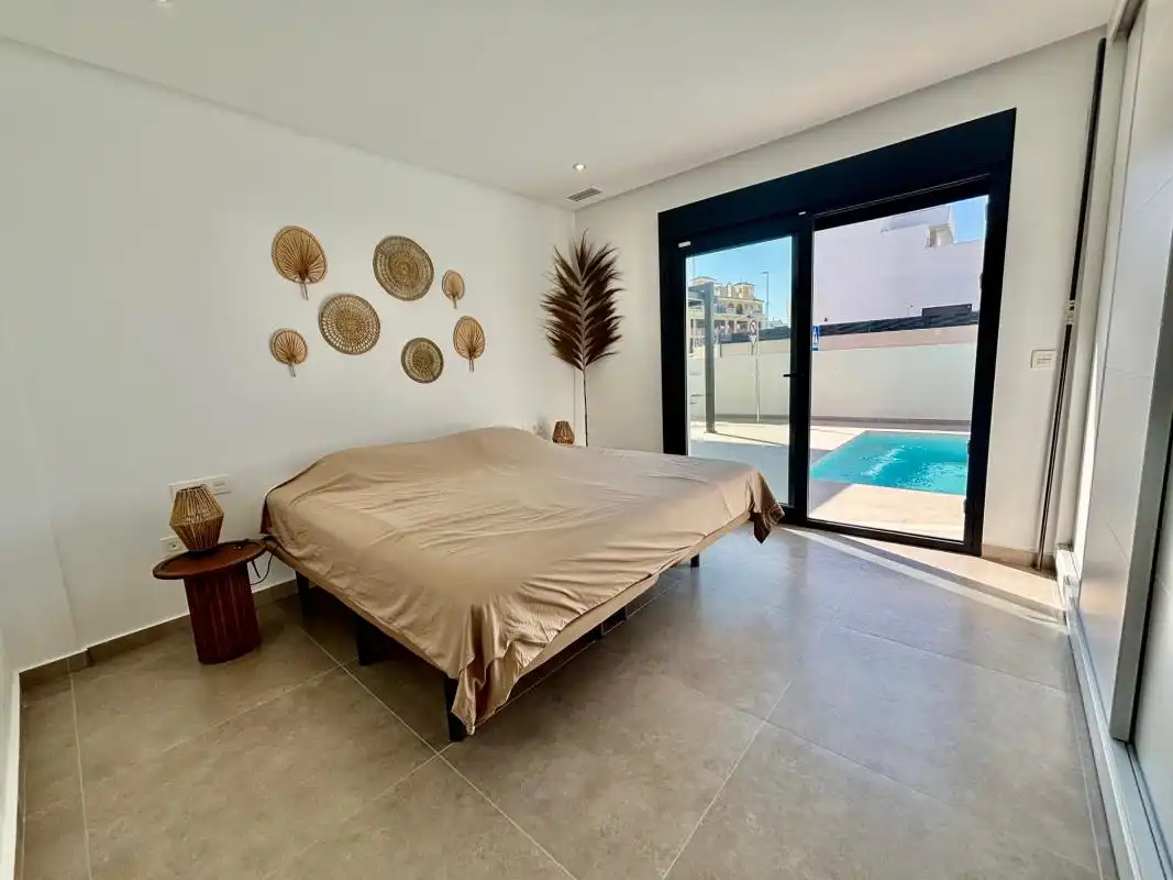 Habitación de Casa o chalet en venta en Rafal con Piscina y Alarma