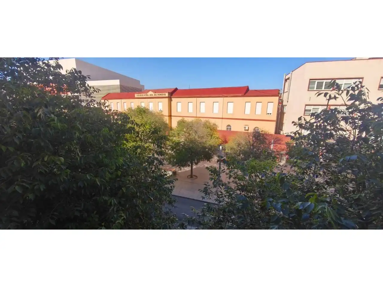 Vista exterior de Piso en venta en Alicante / Alacant con Calefacción y Balcón