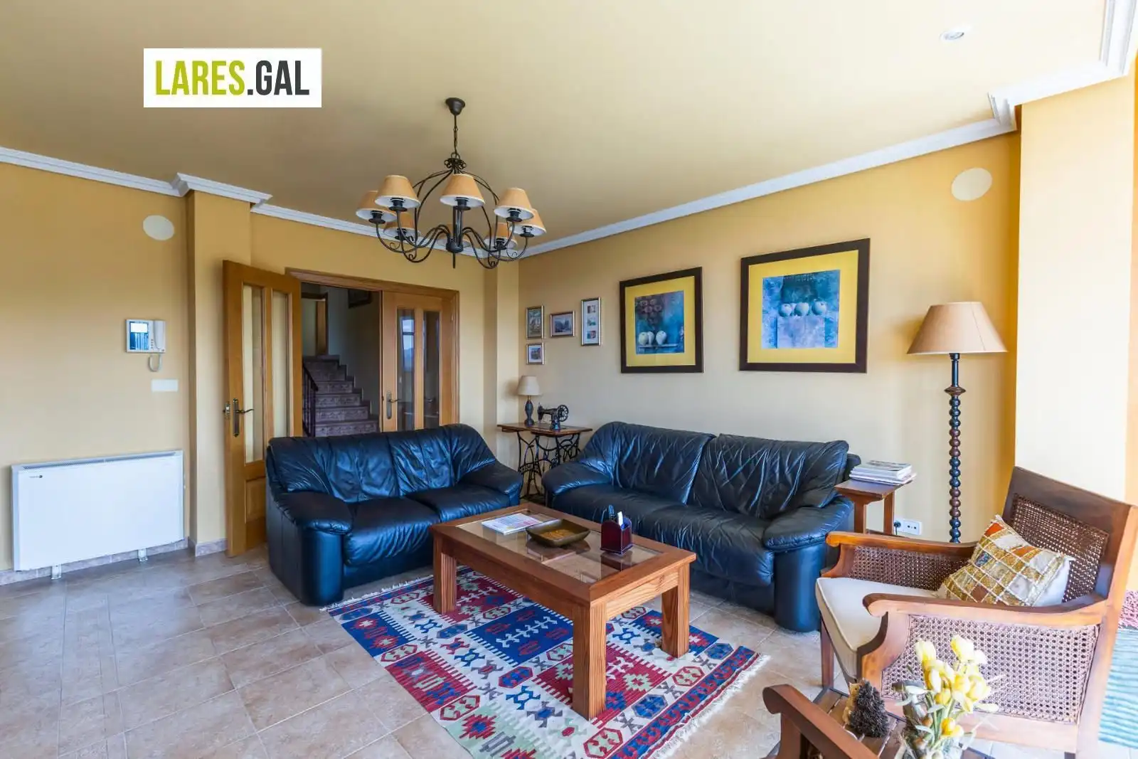 Wohnzimmer von Haus oder Chalet zum Verkauf in Cangas  mit Heizung, Terrasse und Möbliert