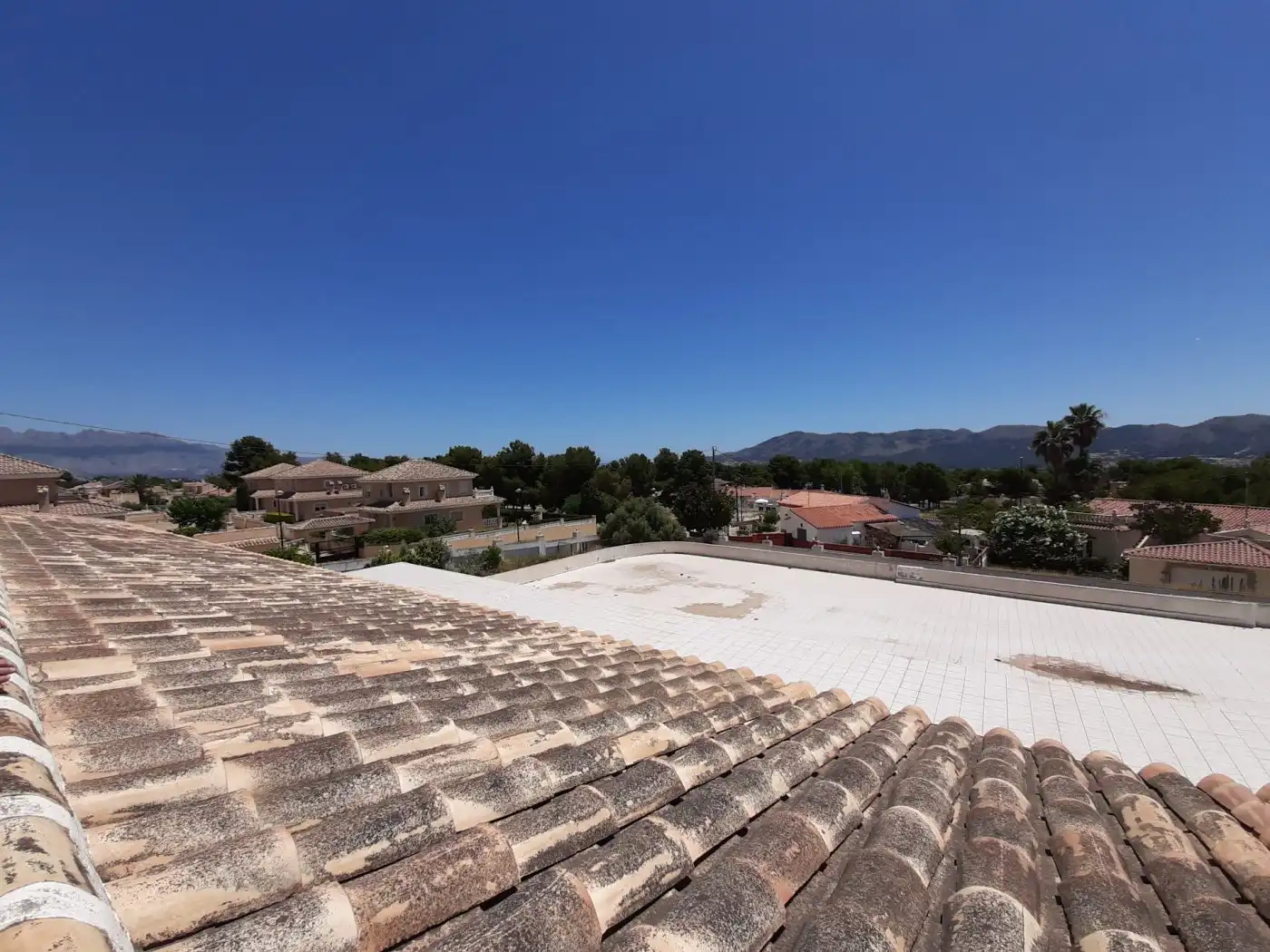 Exterior view of Houses for sale in La Nucia  with Private garden, Terrace and Furnished