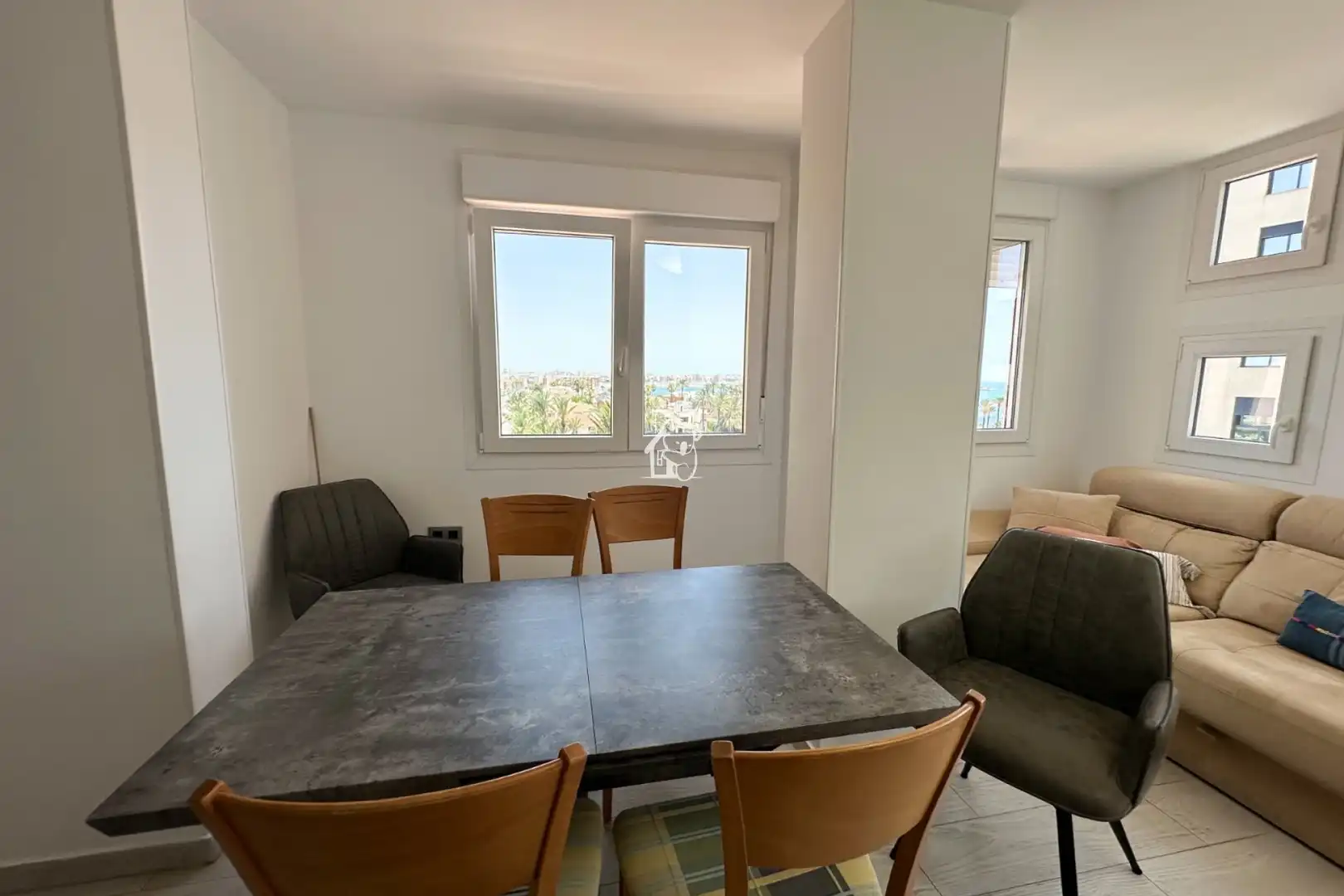Dining room of Apartments for rent in Torrevieja  with Furnished, Oven and Washing machine